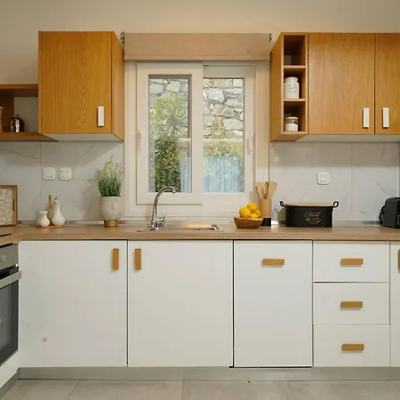 Kefi Luxury לימנאס